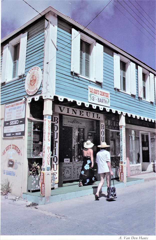 Vineuil boutique 1982 vandenhaute