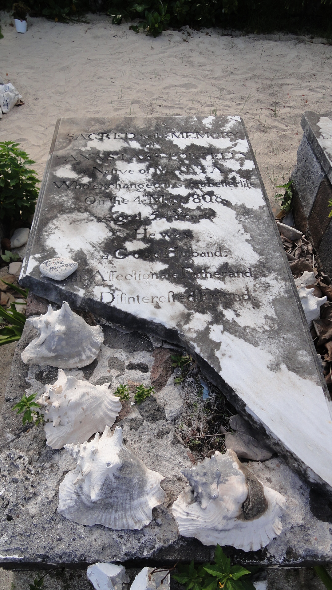 PORTELLY Anastase tombe Lorient